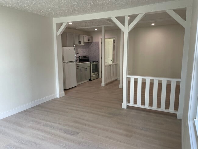 55 Franklin Ave, Unit 2 in Lockport, NY - Building Photo - Building Photo