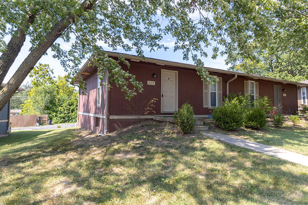 205 Wheaton Ct in Columbia, MO - Building Photo