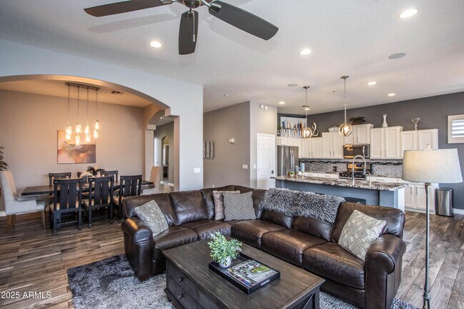 10412 E Acoma Dr in Scottsdale, AZ - Building Photo - Building Photo