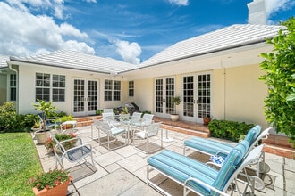 230 Plantation Rd in Palm Beach, FL - Building Photo - Building Photo