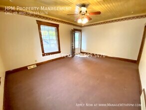 837 Parkview St NE in Massillon, OH - Building Photo - Building Photo