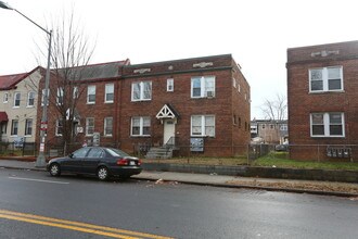 1709 W Virginia Ave NE in Washington, DC - Building Photo - Building Photo