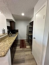 10101 S Gessner Rd in Houston, TX - Building Photo - Building Photo