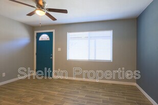 1747 E Virginia Ave in Phoenix, AZ - Building Photo