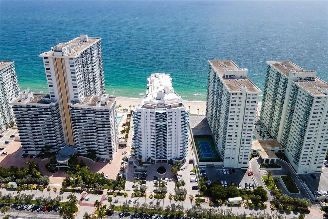 3430 Galt Ocean Dr, Unit PH1 in Fort Lauderdale, FL - Foto de edificio