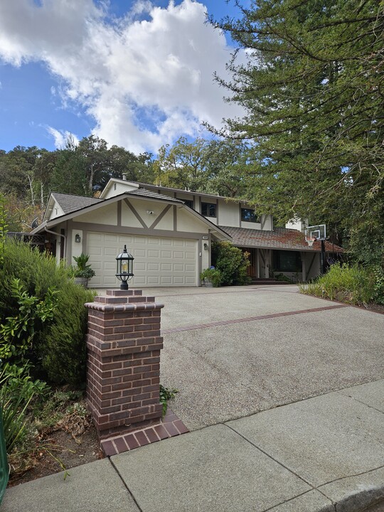 2664 Corey Pl in San Ramon, CA - Building Photo