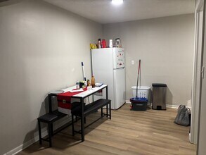 807 Washington Ave in Columbia, MO - Building Photo - Building Photo