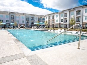 The Waters At Millerville in Baton Rouge, LA - Building Photo - Building Photo