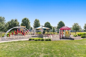 124 Bertram Dr in Yorkville, IL - Building Photo - Building Photo