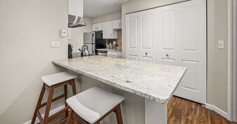 Windscape of Naperville Apartments in Naperville, IL - Building Photo