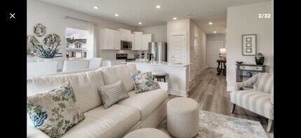 4501 Pendragon Cir in Milton, FL - Building Photo - Building Photo