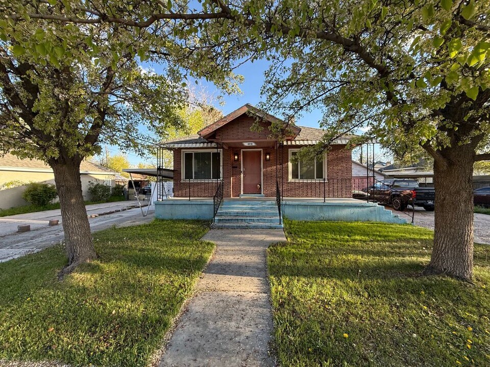 340 E 300 S in Provo, UT - Building Photo