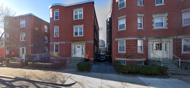 135 Washington St, Unit 4