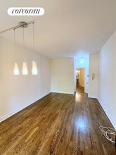 424 E 77th St in New York, NY - Building Photo - Building Photo