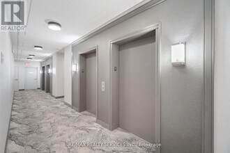 80 Absolute Ave in Mississauga, ON - Building Photo - Building Photo