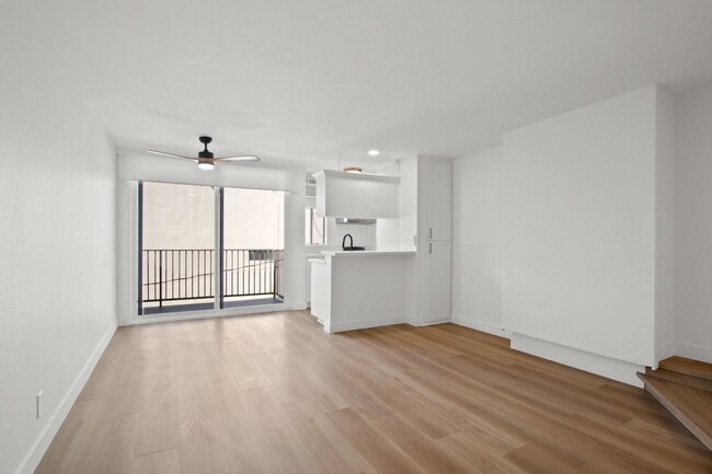 727 Westbourne in West Hollywood, CA - Building Photo - Building Photo