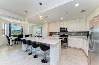 18028 Gawthrop Dr in Bradenton, FL - Building Photo - Building Photo