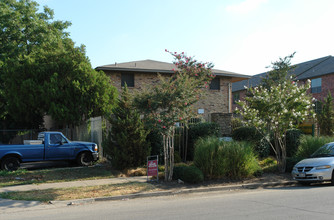 5217 Bryan St in Dallas, TX - Building Photo - Building Photo