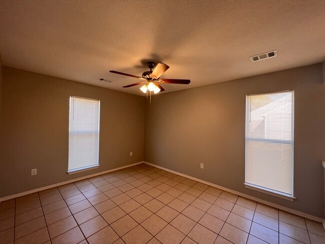 6270 Jamestown Dr in Horn Lake, MS - Building Photo - Building Photo