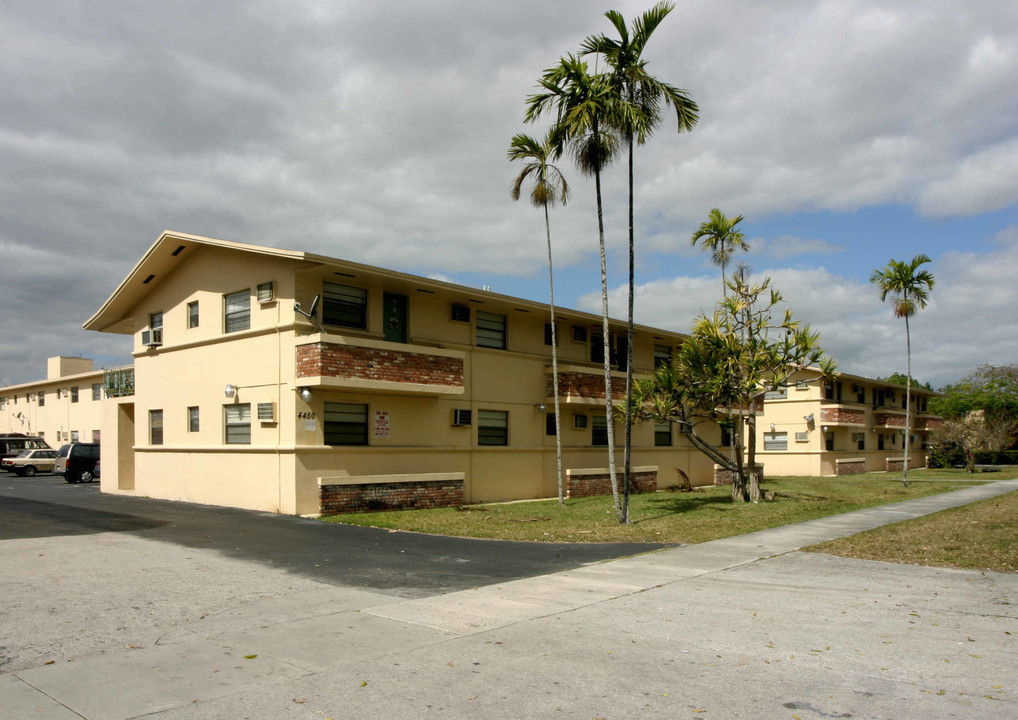 Ludlam Gardens in Miami, FL - Building Photo