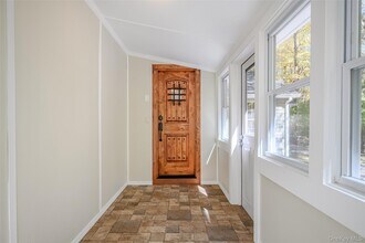 107 Meads Farm Rd in Stormville, NY - Building Photo - Building Photo