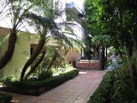 18530 Hatteras St, Unit 302 in Los Angeles, CA - Building Photo