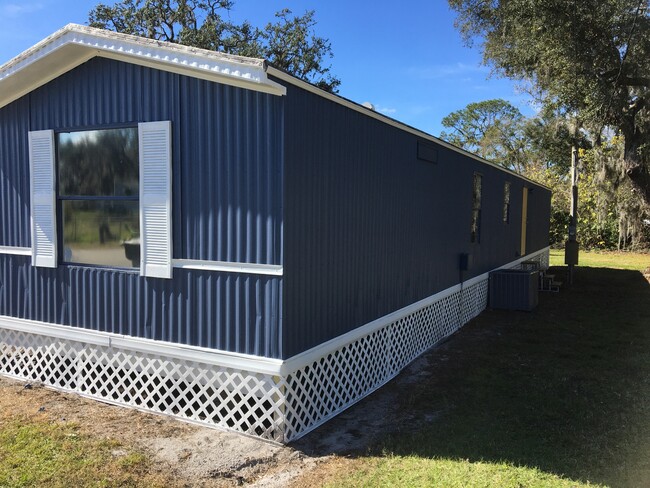 127 Arizona Ave in Lakeland, FL - Building Photo - Building Photo