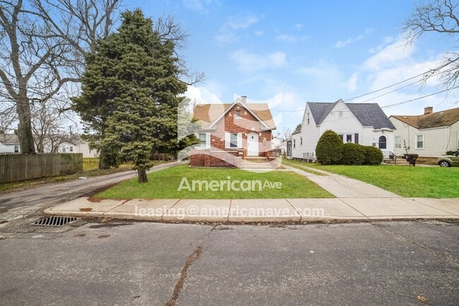813 W Melbourne Ave in Peoria, IL - Building Photo - Building Photo