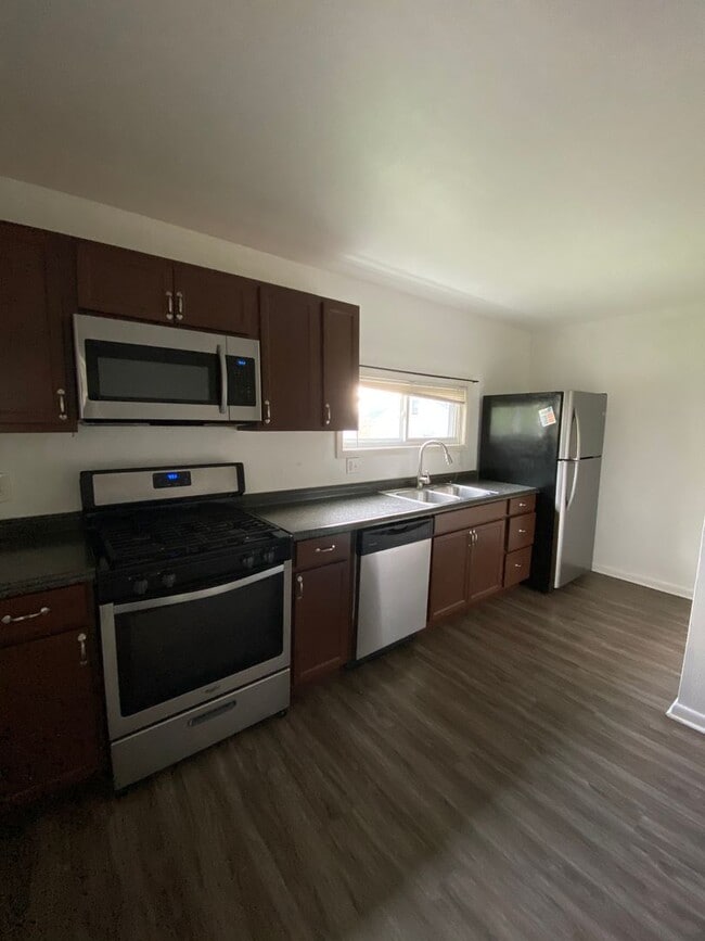 740 Excelsior St in Pittsburgh, PA - Building Photo - Building Photo