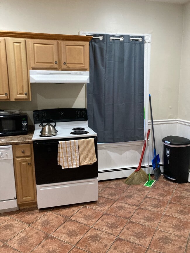 102 Calumet St, Unit 2 in Boston, MA - Building Photo - Building Photo