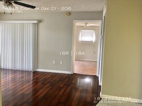 4115 Chatham Oak Ct-Unit -206 in Tampa, FL - Building Photo - Building Photo