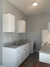 1616 N 2nd St, Unit 1B in Quincy, IL - Building Photo - Building Photo