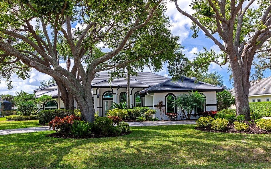 600 Eagle Watch Ln, Unit 358 in Osprey, FL - Building Photo