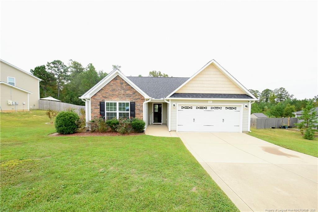 431 New Castle Ln in Spring Lake, NC - Foto de edificio