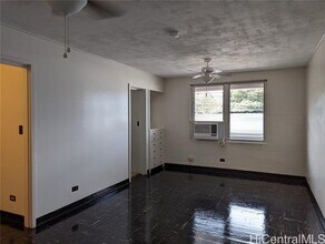 660 Kailua Rd in Kailua, HI - Building Photo - Building Photo