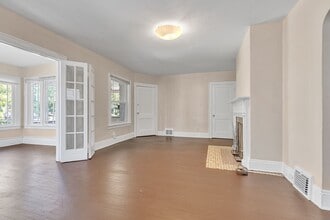 3250 Berkshire Rd in Cleveland Heights, OH - Building Photo - Building Photo