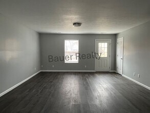 103-107 E Pearl St in Willard, OH - Building Photo - Building Photo