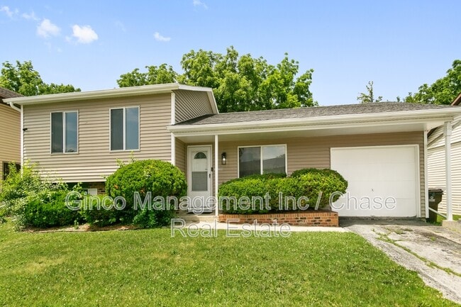 18200 Fountainbleau Dr