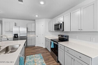 4873 Abbington Oaks Wy in Boiling Spring Lakes, NC - Building Photo - Building Photo