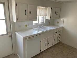 34447 Yucaipa Blvd in Yucaipa, CA - Building Photo - Building Photo