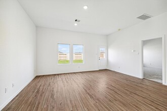 9923 Oakheath Blf Dr in Baytown, TX - Building Photo - Building Photo
