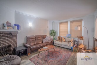 213 E 33rd St in Baltimore, MD - Building Photo - Building Photo