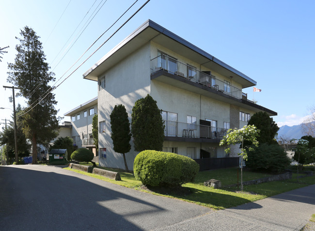 Berkeley Manor in Vancouver, BC - Building Photo - Building Photo