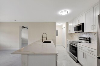2016 Avenue S in West Palm Beach, FL - Building Photo - Building Photo