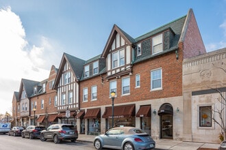 833 Elm St in Winnetka, IL - Building Photo - Building Photo