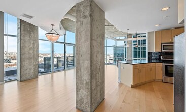 1700 Bassett St, Unit 1105 in Denver, CO - Building Photo - Building Photo