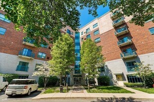 175 Cottage St in Chelsea, MA - Building Photo