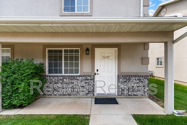 property at 1637 Talon Dr