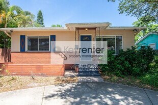 983 47th Ave N in St. Petersburg, FL - Building Photo