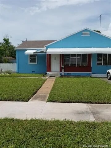 708 39th St in West Palm Beach, FL - Building Photo